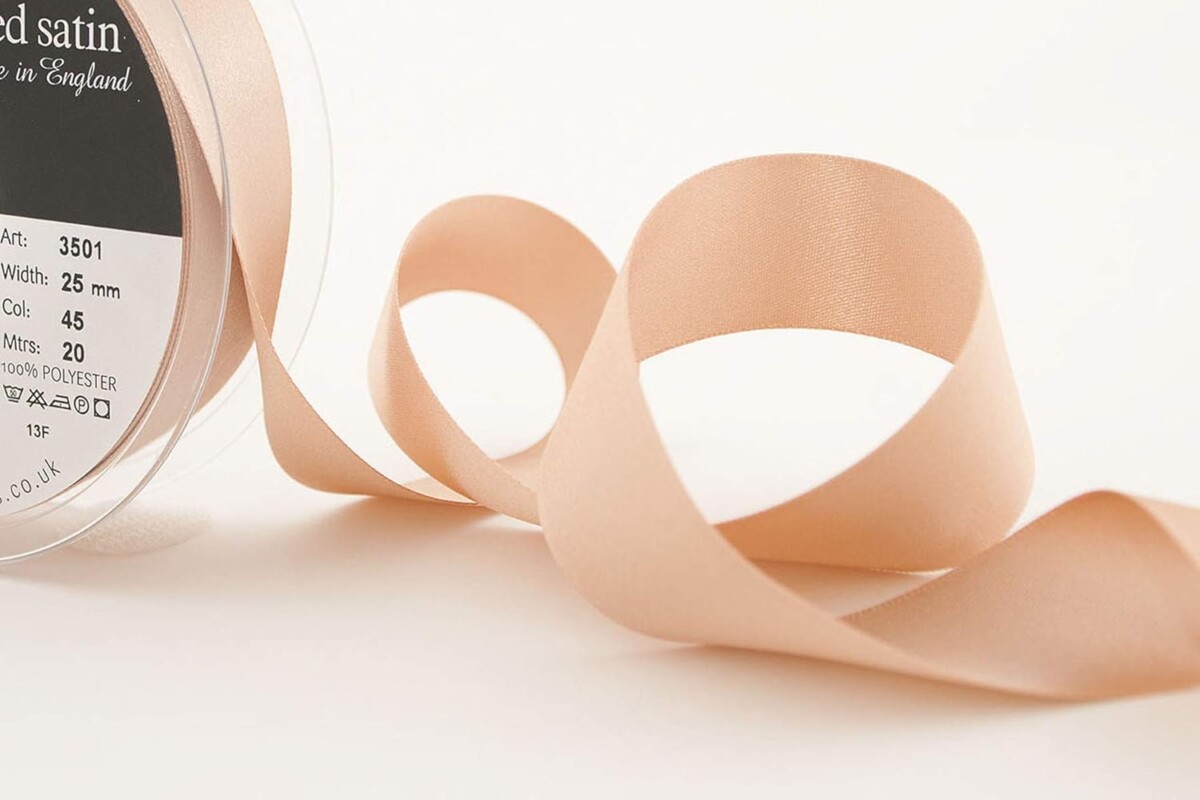 Berisfords Ecru 45 Double Sided Satin Ribbon 25mm Full 20 Metre Roll