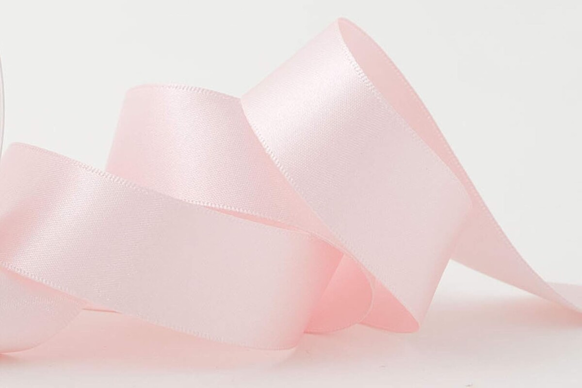Berisfords Pale Pink 70 Double Sided Satin Ribbon 15mm Full 20 Metre Roll