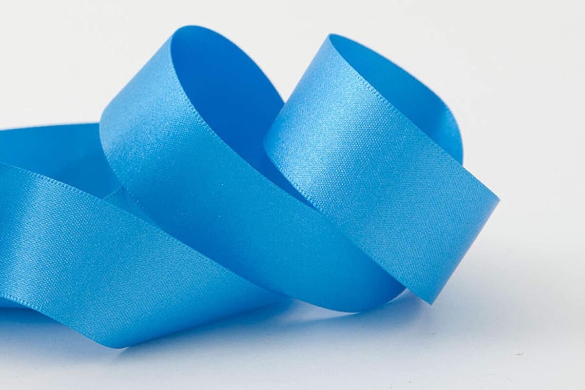 Berisfords Royal 12 Double Sided Satin Ribbon 15mm Full 20 Metre Roll